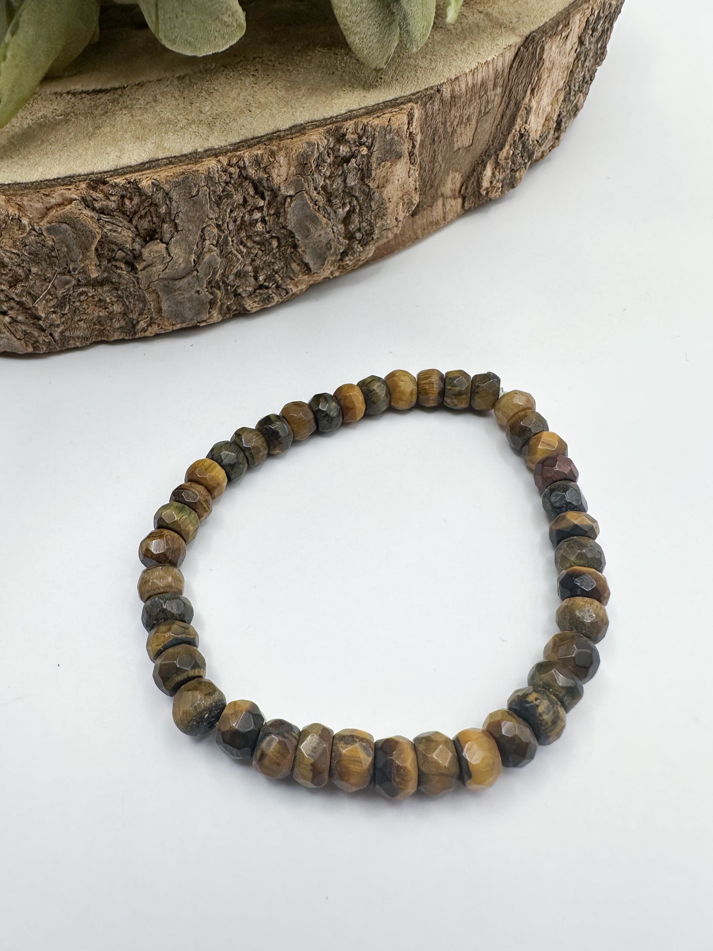Pulsera ojo de tigre facetada